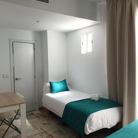 Apartamentos Dona Lola Sevilla Dış mekan fotoğraf