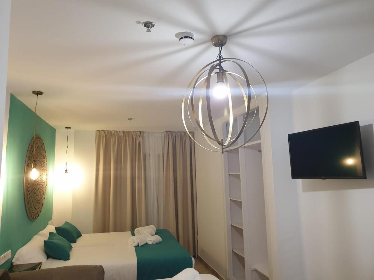 Apartamentos Dona Lola Sevilla Dış mekan fotoğraf
