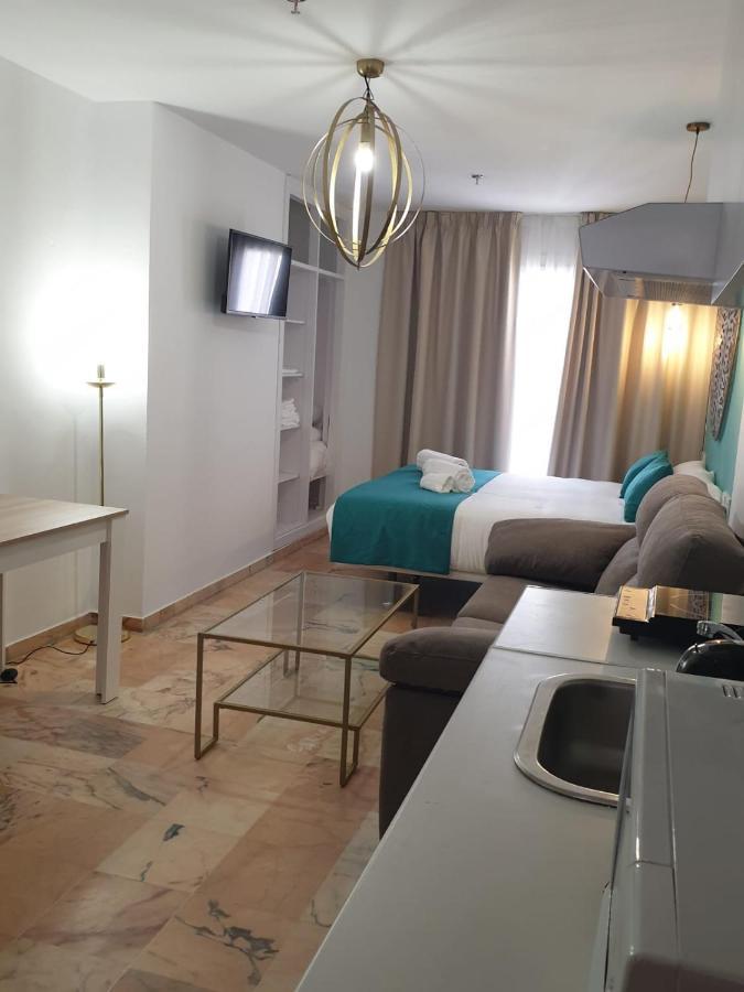 Apartamentos Dona Lola Sevilla Dış mekan fotoğraf