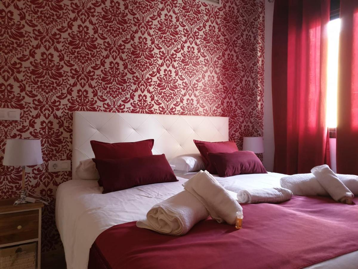 Apartamentos Dona Lola Sevilla Dış mekan fotoğraf